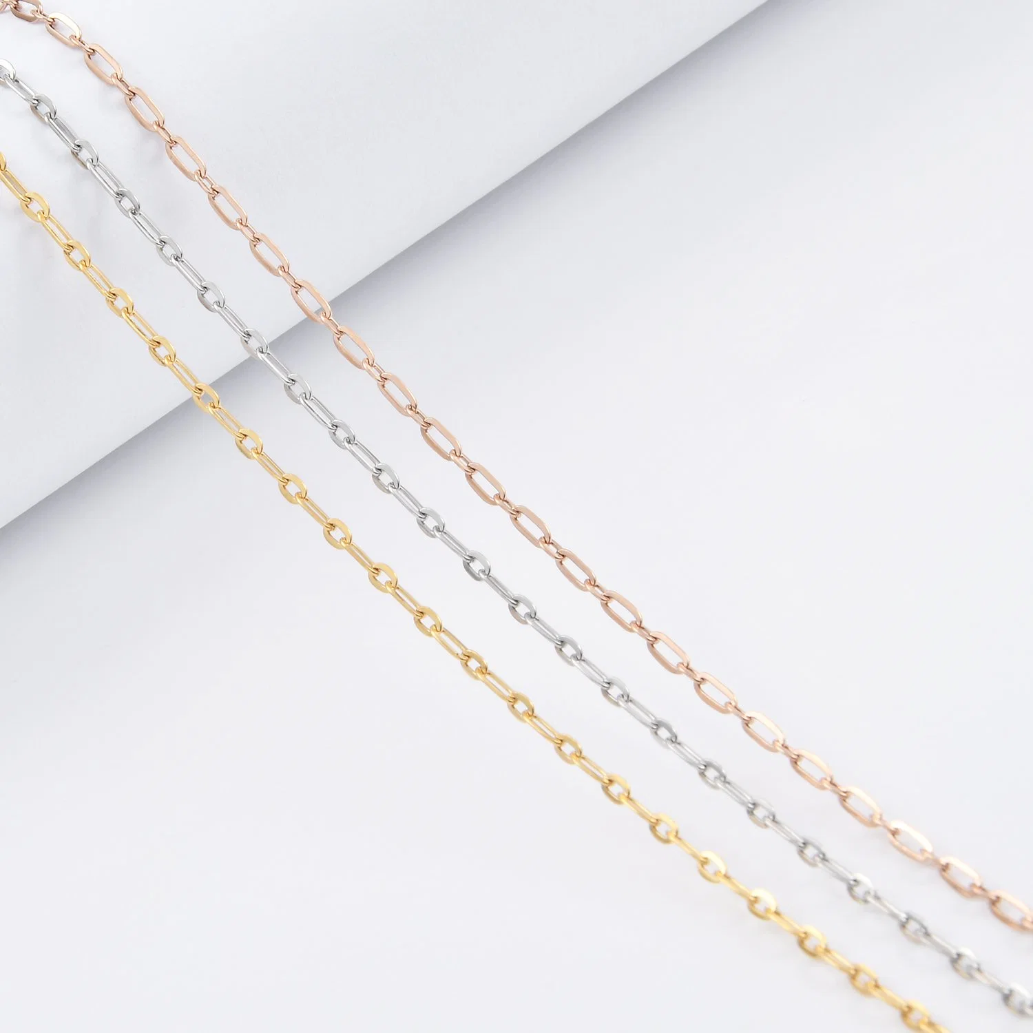 Wholesale/Supplier Fashion Accessories18K Gold Plated Flat Length 1: 1 Cable Chain for Layering Necklaces with Pendant Jewelry Design