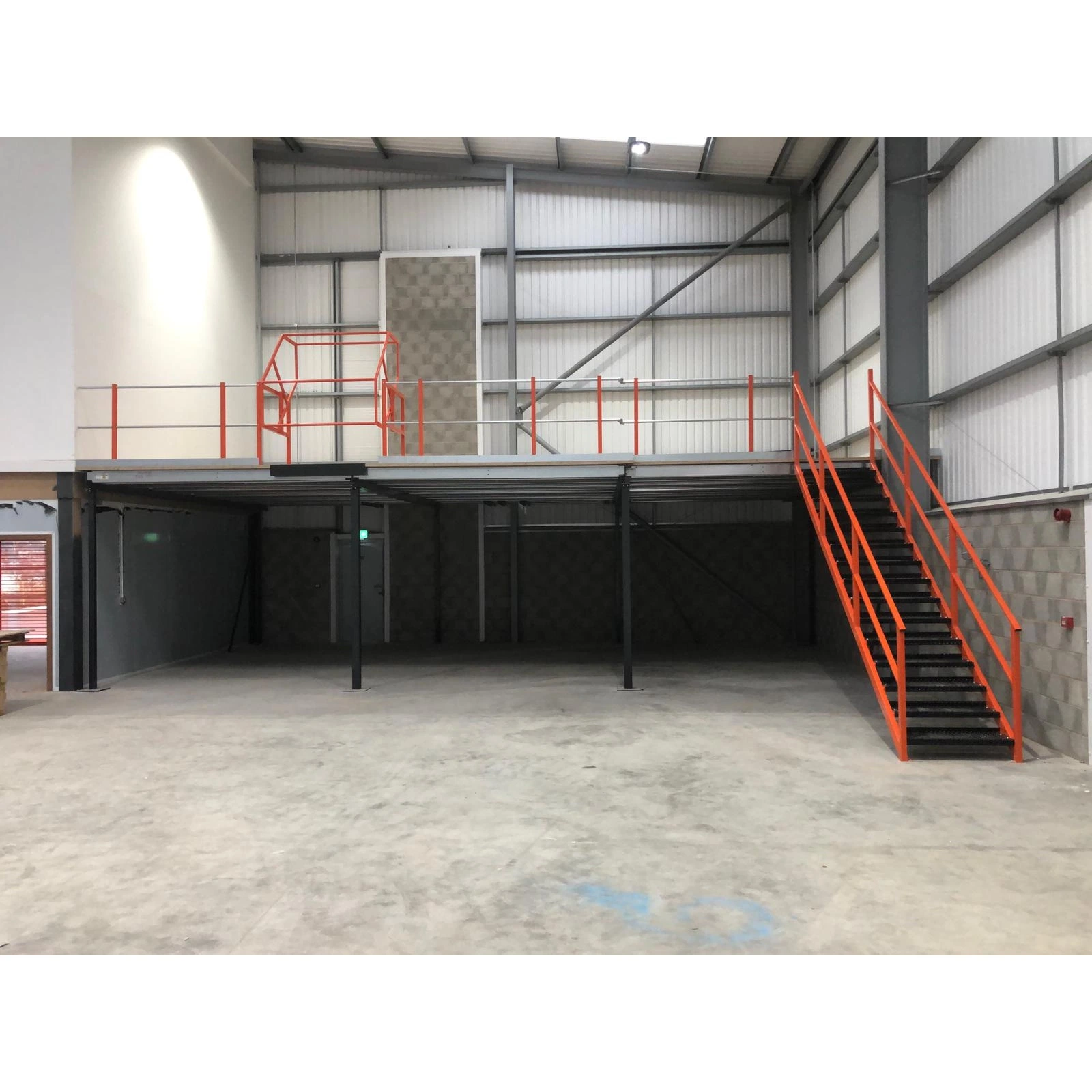 SP269 armazenagem em depósitos prateleiras de piso em paletes com mezanino de vários níveis para armazenagem