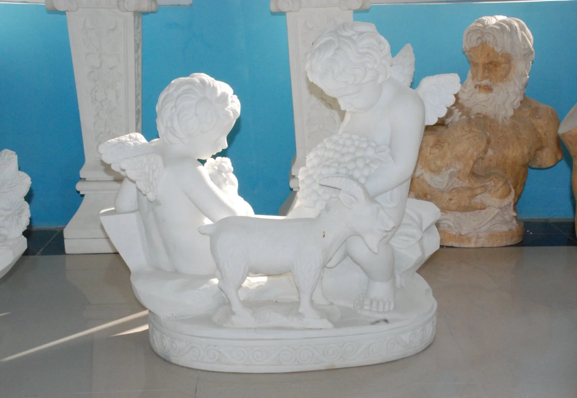 Les enfants de la statue de jardin petit ange de l'Europe de l'artisanat White Angel statue en marbre (Syms-1090)