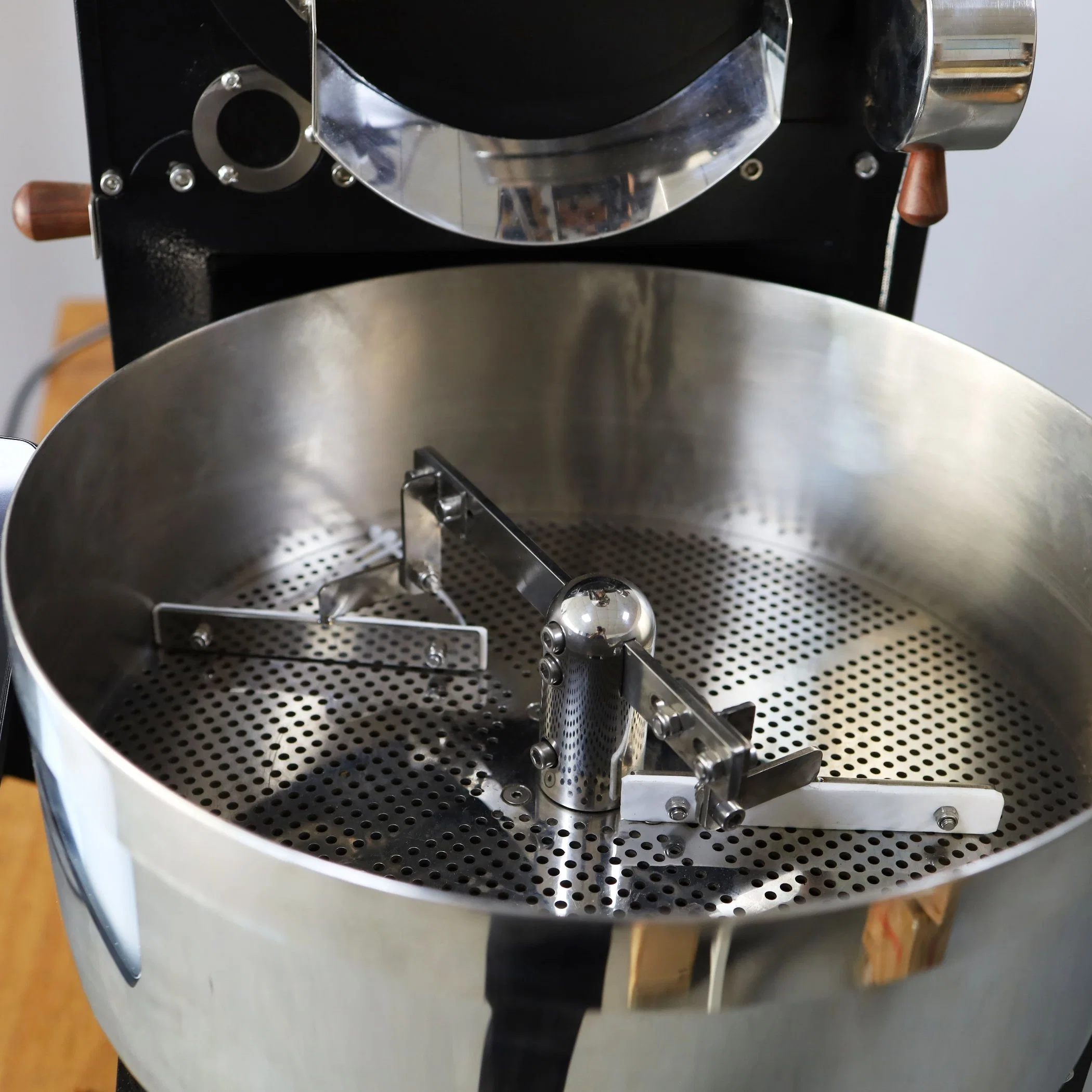 Full Automatic Commercial 1kg 2kg Coffee Bean Roasting Machine Coffee Roaster for Home Cooked