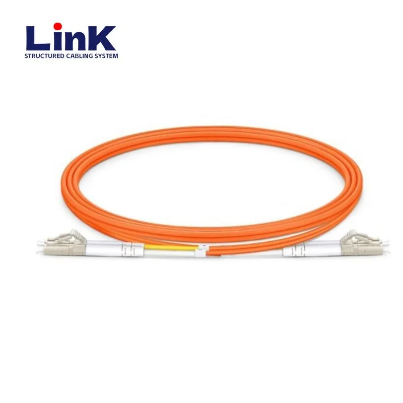 Cable de conexión de fibra óptica blanco de 2 metros de Simplex modelo 3D.