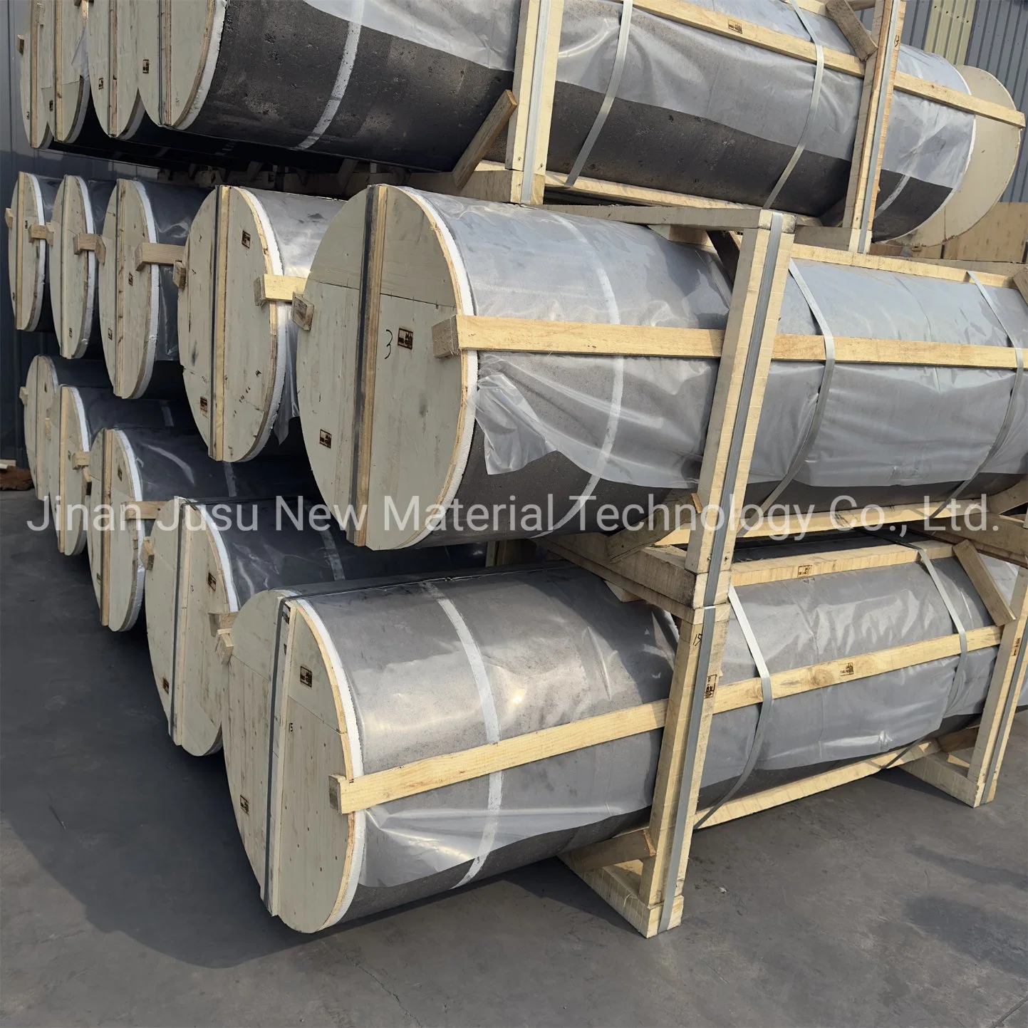 UHP700mm High Quality Ultra High Power Graphite for Electric Arc Furnace