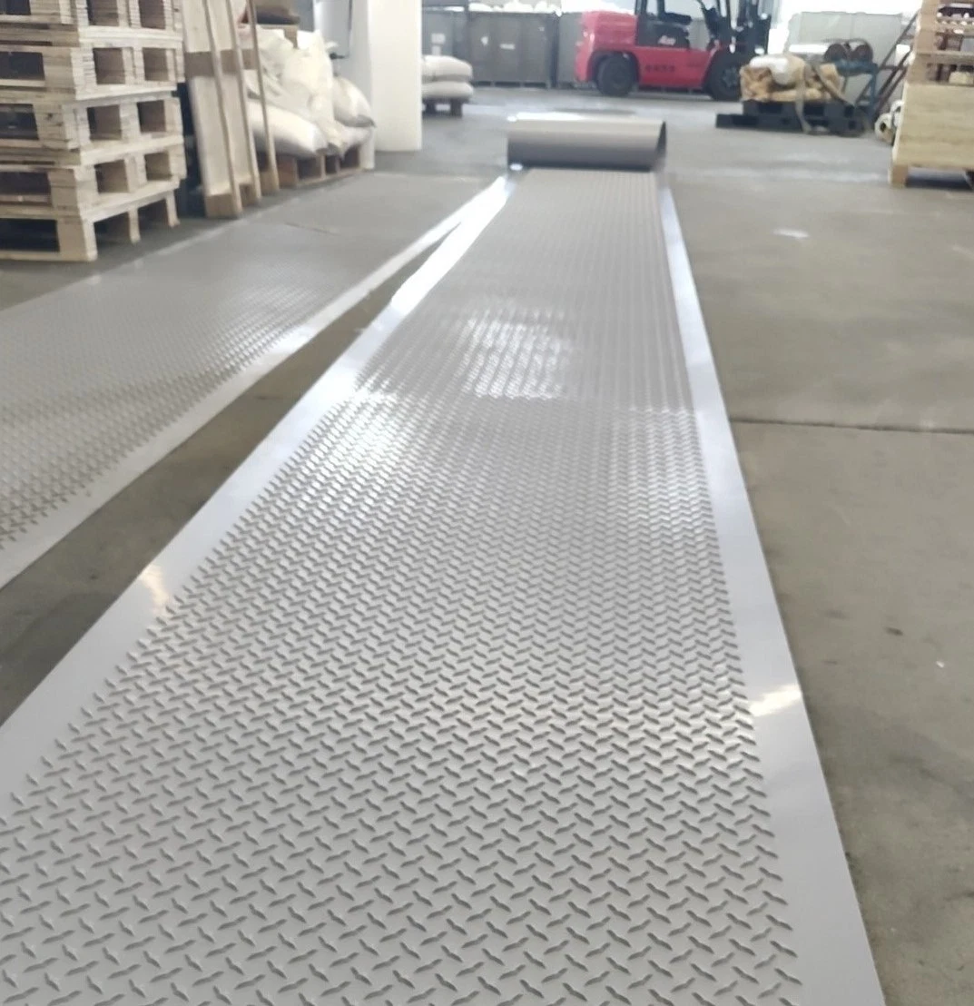 Safety Plastic Roof Tpo Walkway Board System for Airport Waterproofing