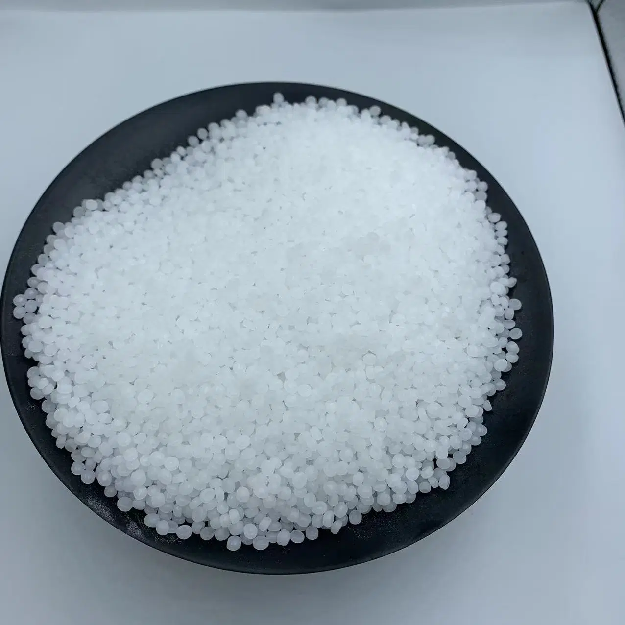 Injection Molded Recycled Resin Plastic Particle Granules LLDPE