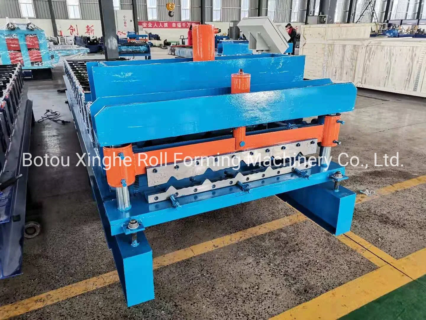 New Design High Accurate and Quality Glazed Tile Making Machinery Tile Forming Machine Colored Steel Tile Building Construction