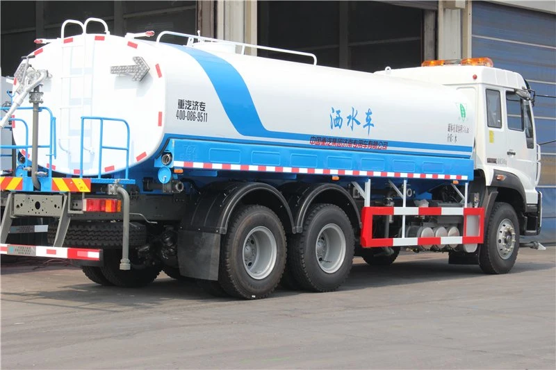 Sinotruk HOWO Water Tank Sprayer Trucks with Sprayer and Sprinkler for Road Cleaning