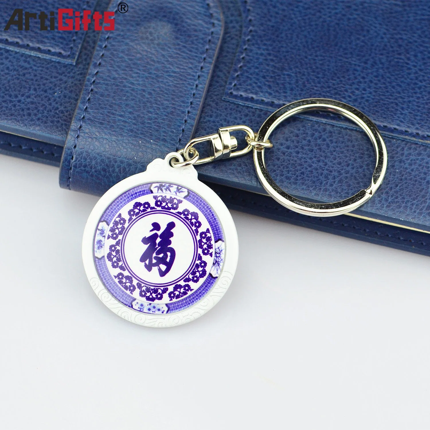 Wholesale/Supplier Custom Logo Metal Keychain Color Whistle Shape Keychain