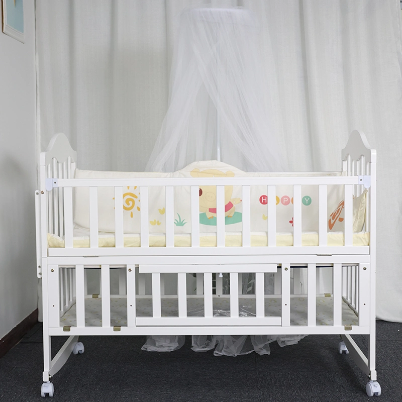 White Painting Classic Design Morden American Wooden New Born Bed Baby/Luxury Royal Wooden Baby Crib Swing Bed