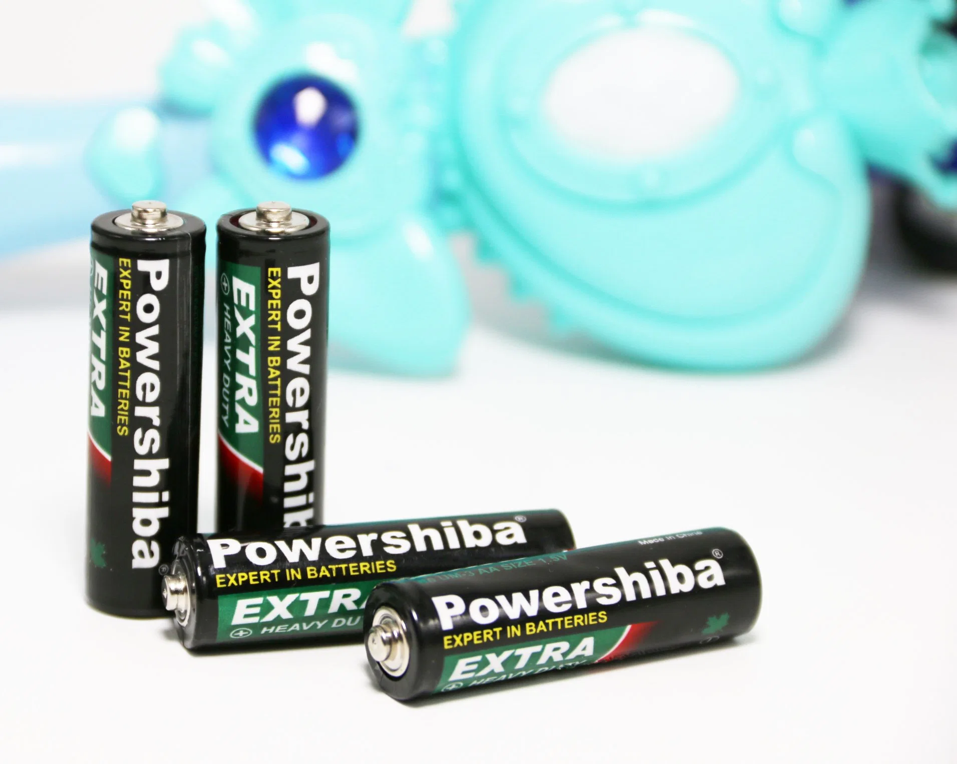 1.5V Small Size AAA R03 Um-4 Carbon Zinc Battery