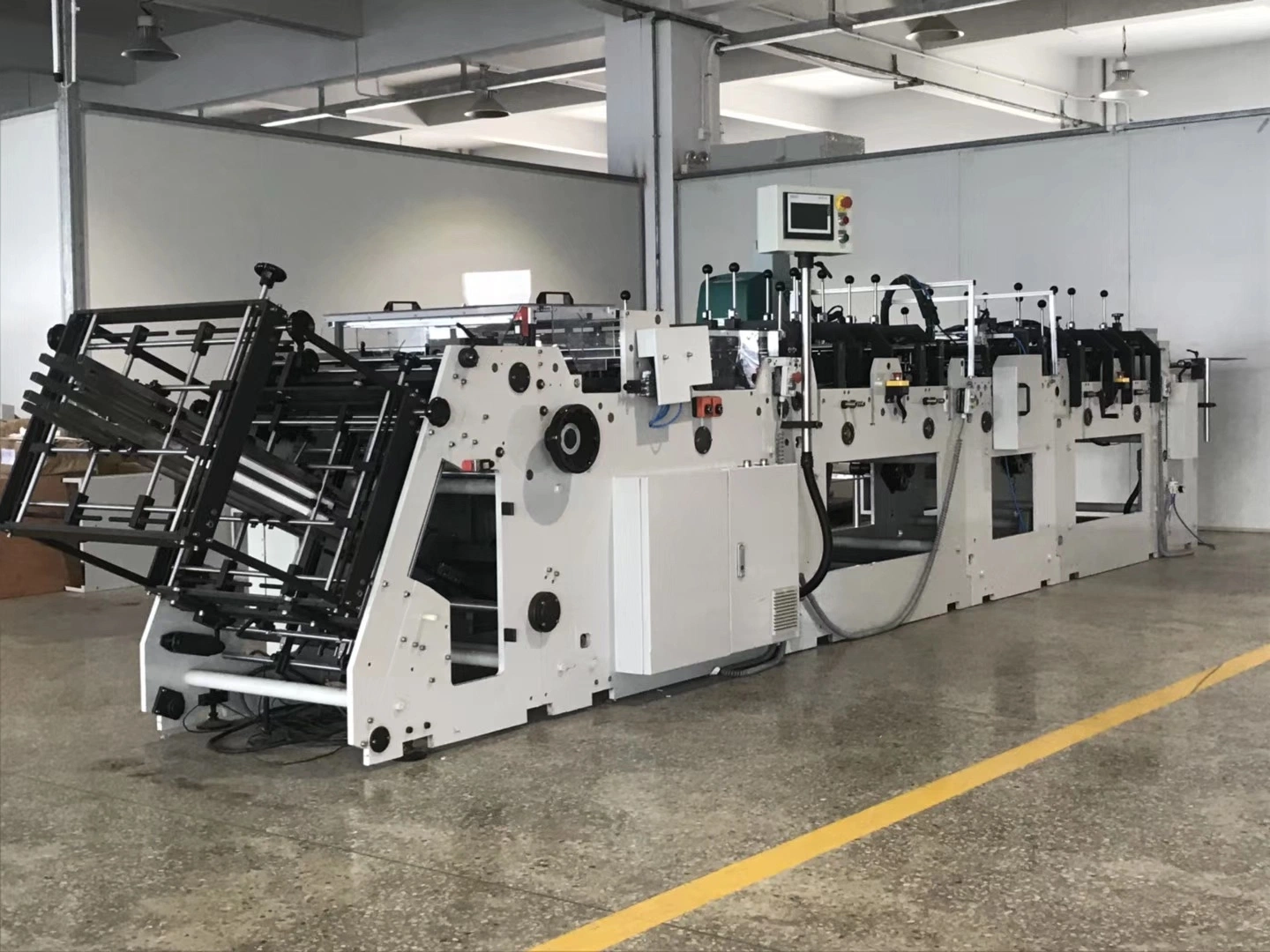Paper Box Edge Folding and Forming Machine From China Factory