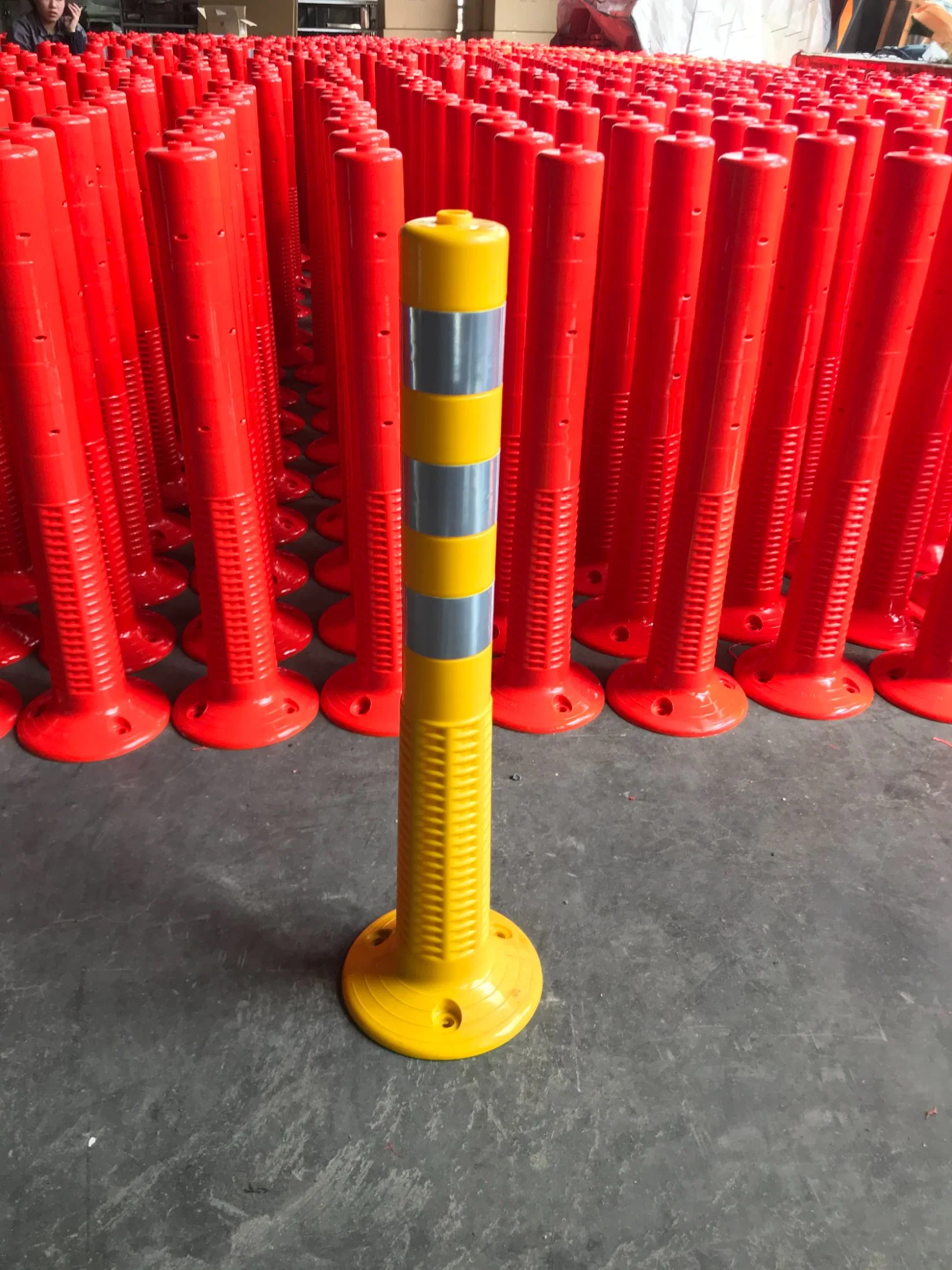 Driveway Flexible Safety 750mm Reflective Bollard Delineator Post