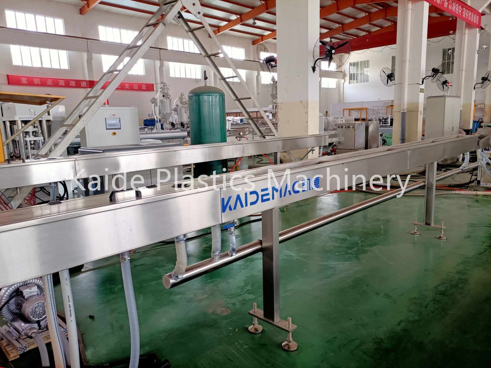 DN16*0.2*300mm Inproduction emisor plana de la línea de riego por goteo ahorro de agua de la agricultura de la cinta de goteo Línea de producción de material plástico