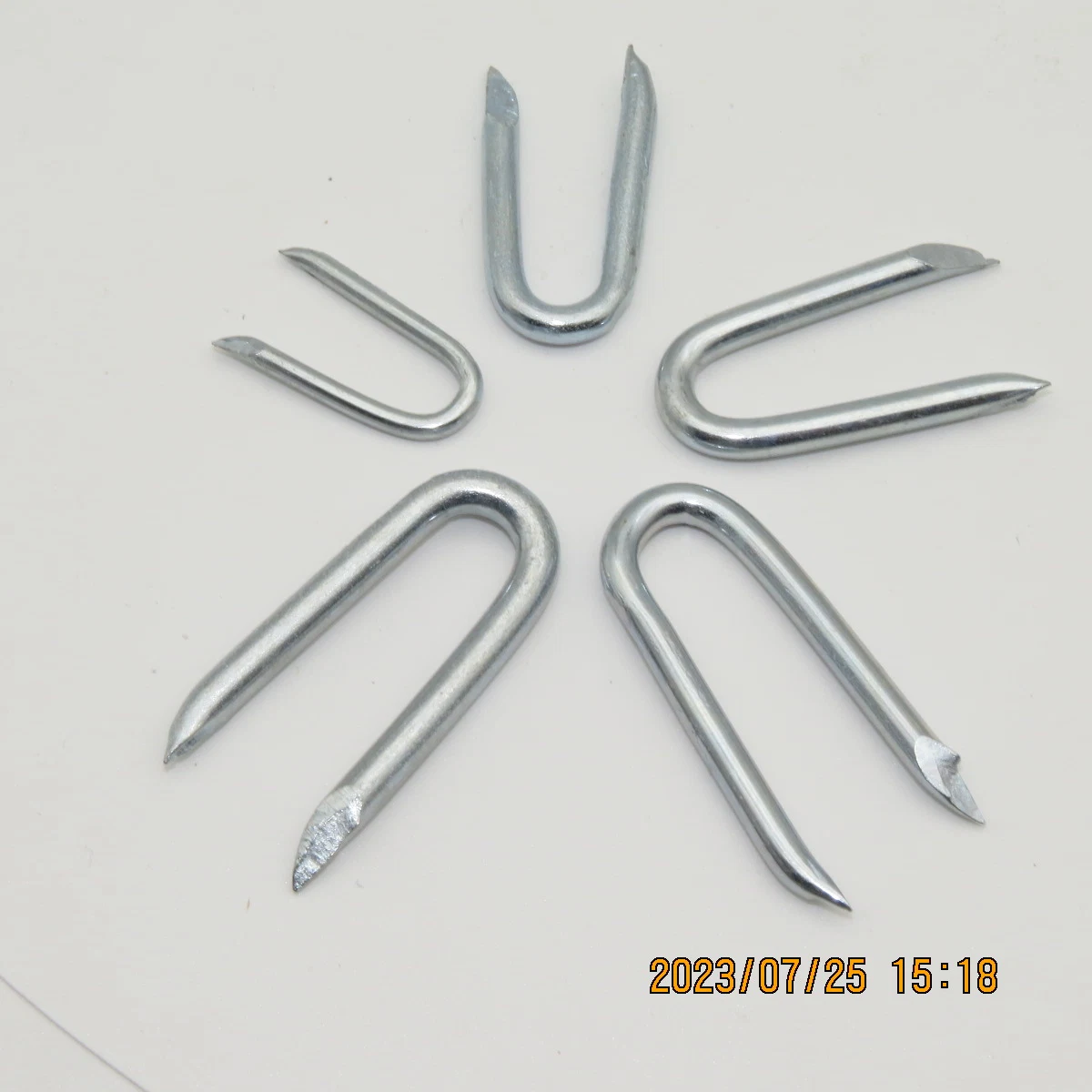 Diam 2.3mm Length 24mm U Type Staple Fence Nails