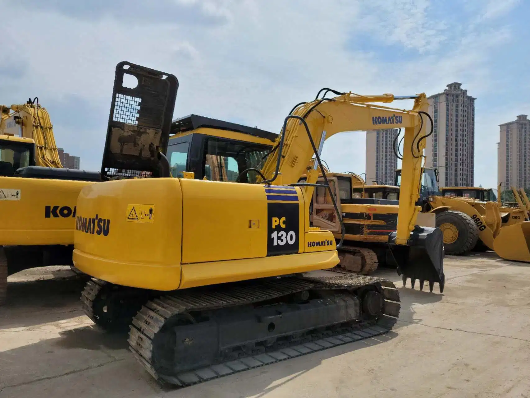 Used Machinery Komatsu PC200-8 Excavator Hot Sale Low Price