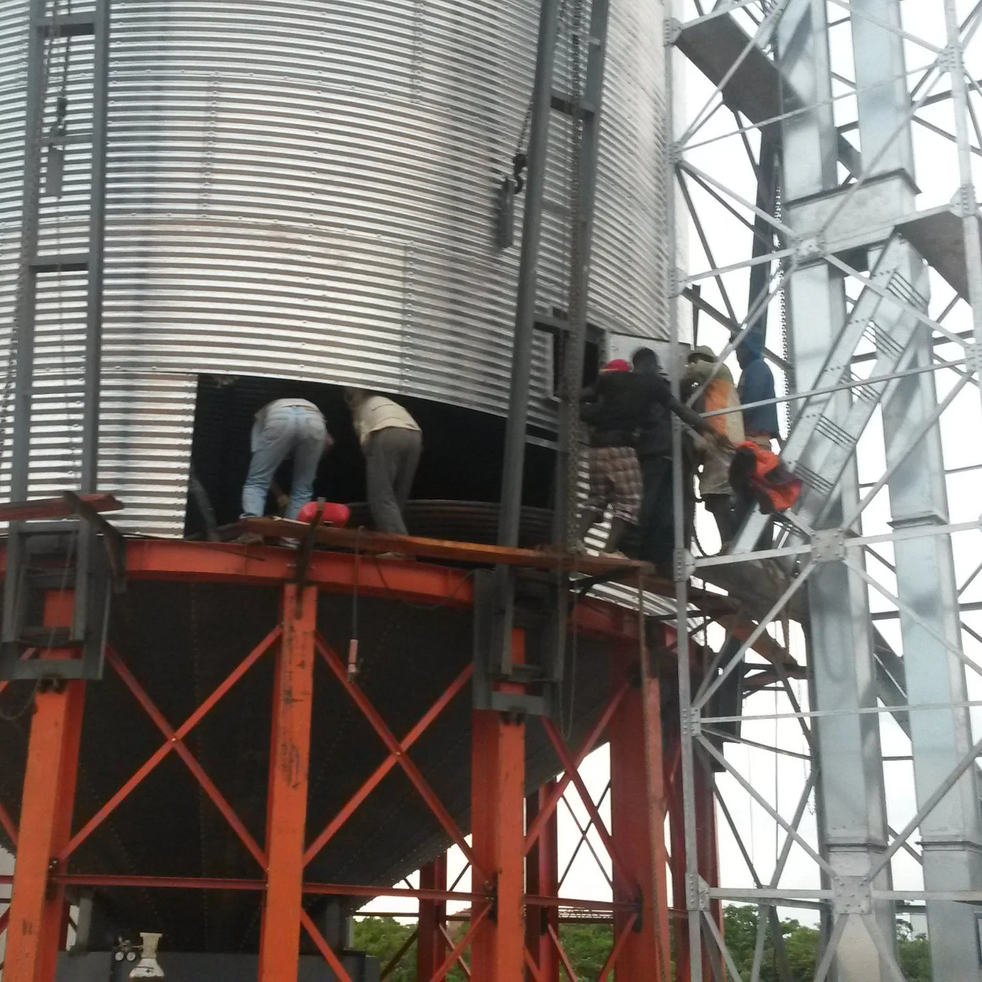 Grain Silo Wheat Maize Silo Bin Galvanized Steel Silos with Ce