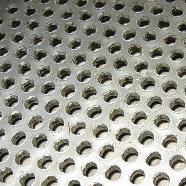 Fabrication de tôlerie produits d'aluminium