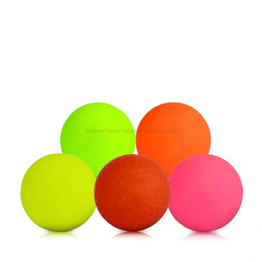 Soft de larga distancia biodegradables pelotas de golf mate colorida pelota de golf