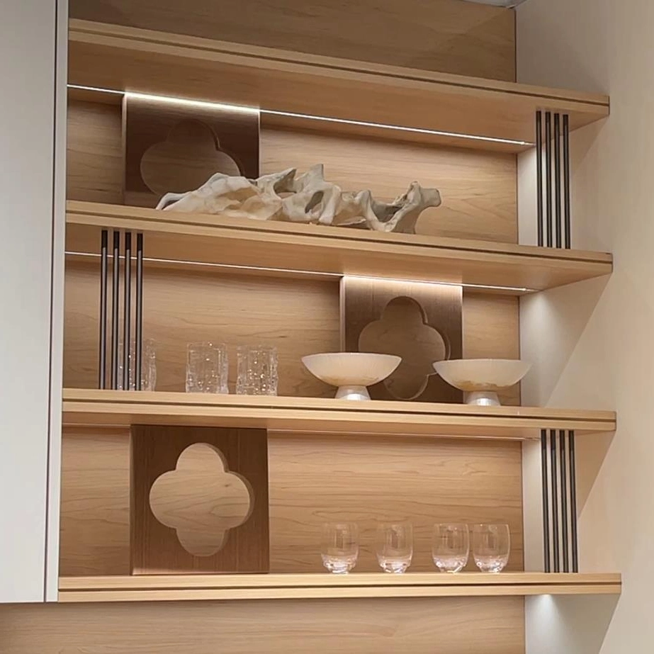 Personalización de fábrica Mobiliario de madera para el hogar almacenamiento Morden chino Flat Pack Armario de cocina con cristal claro
