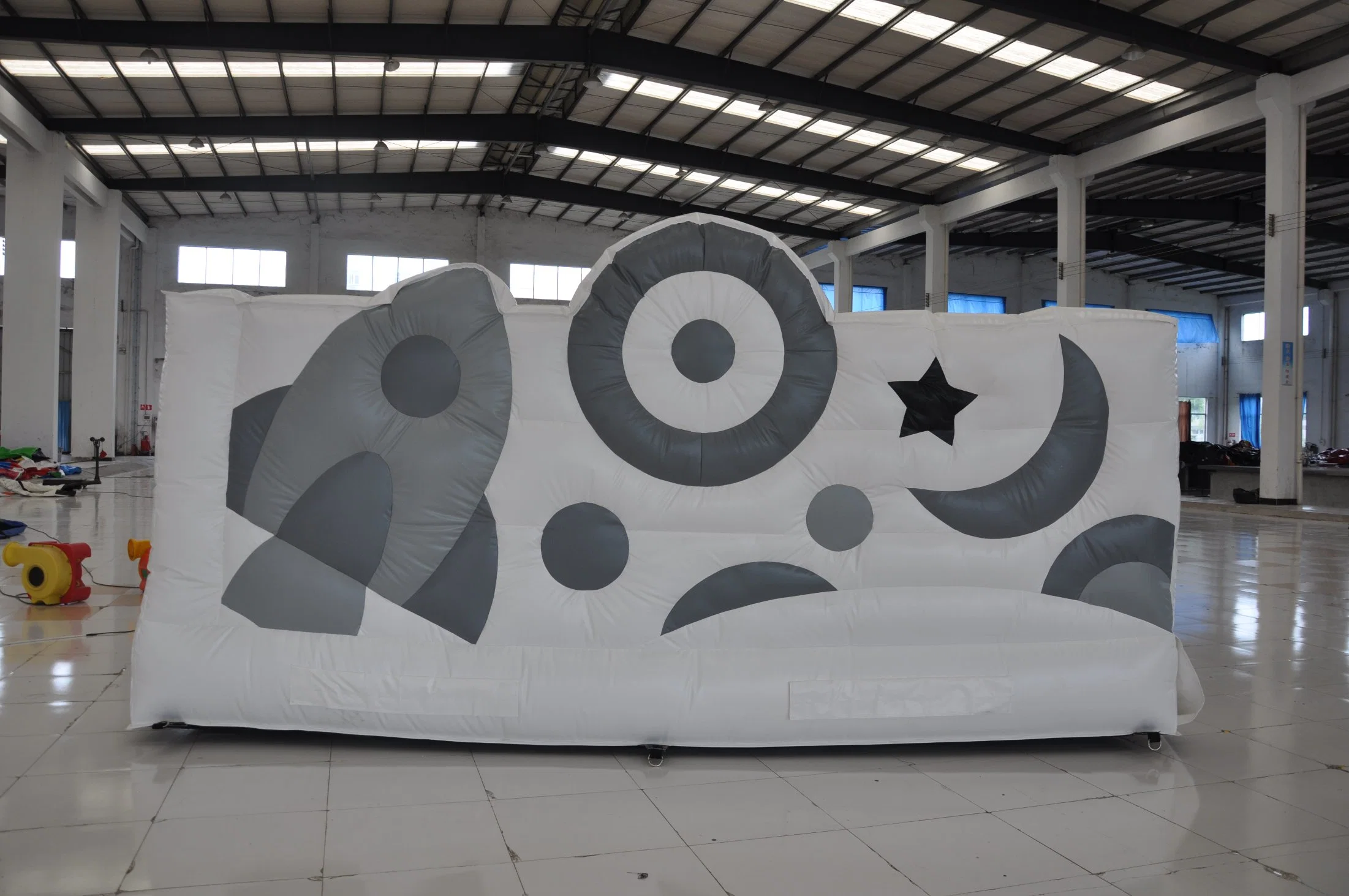 Novel Design Black and White Inflatable Planet Bouncer for Sale (AQ02397)