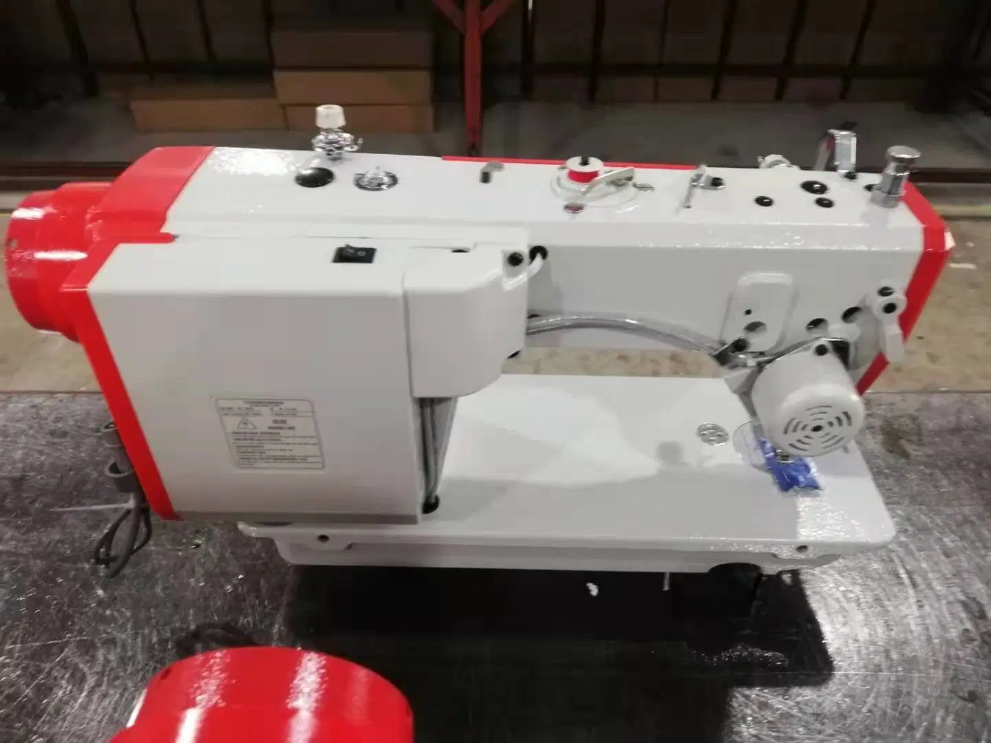 China motor de passo único motor de acionamento industrial Intelligent Lockstitch Máquina de costura inteligente SS-610 com alta velocidade