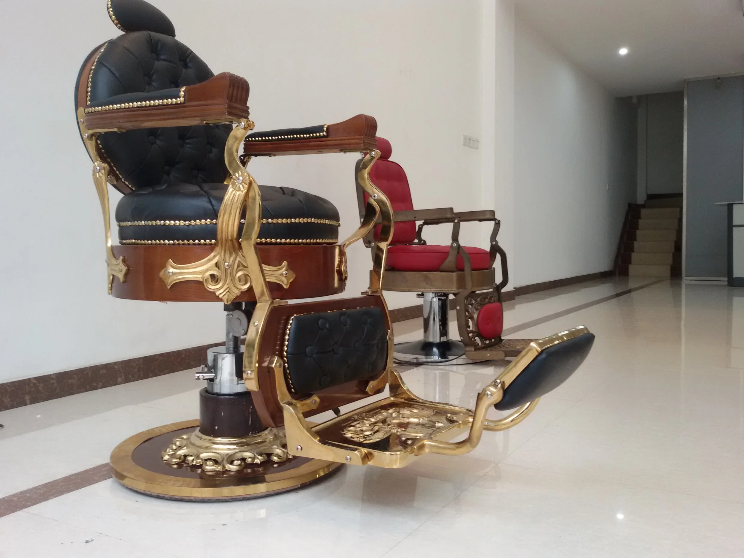 Salon Chair with Luxury New Design Vintage Antique Barber Chair