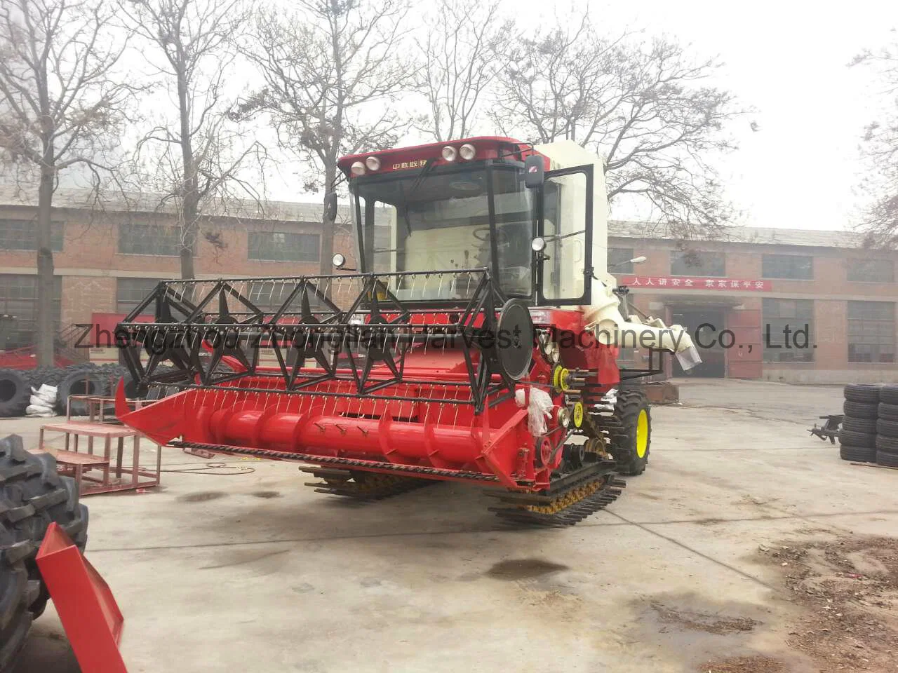 Paddy Rice Grain Soybean Combined Reaper Machinery of Crawler Type