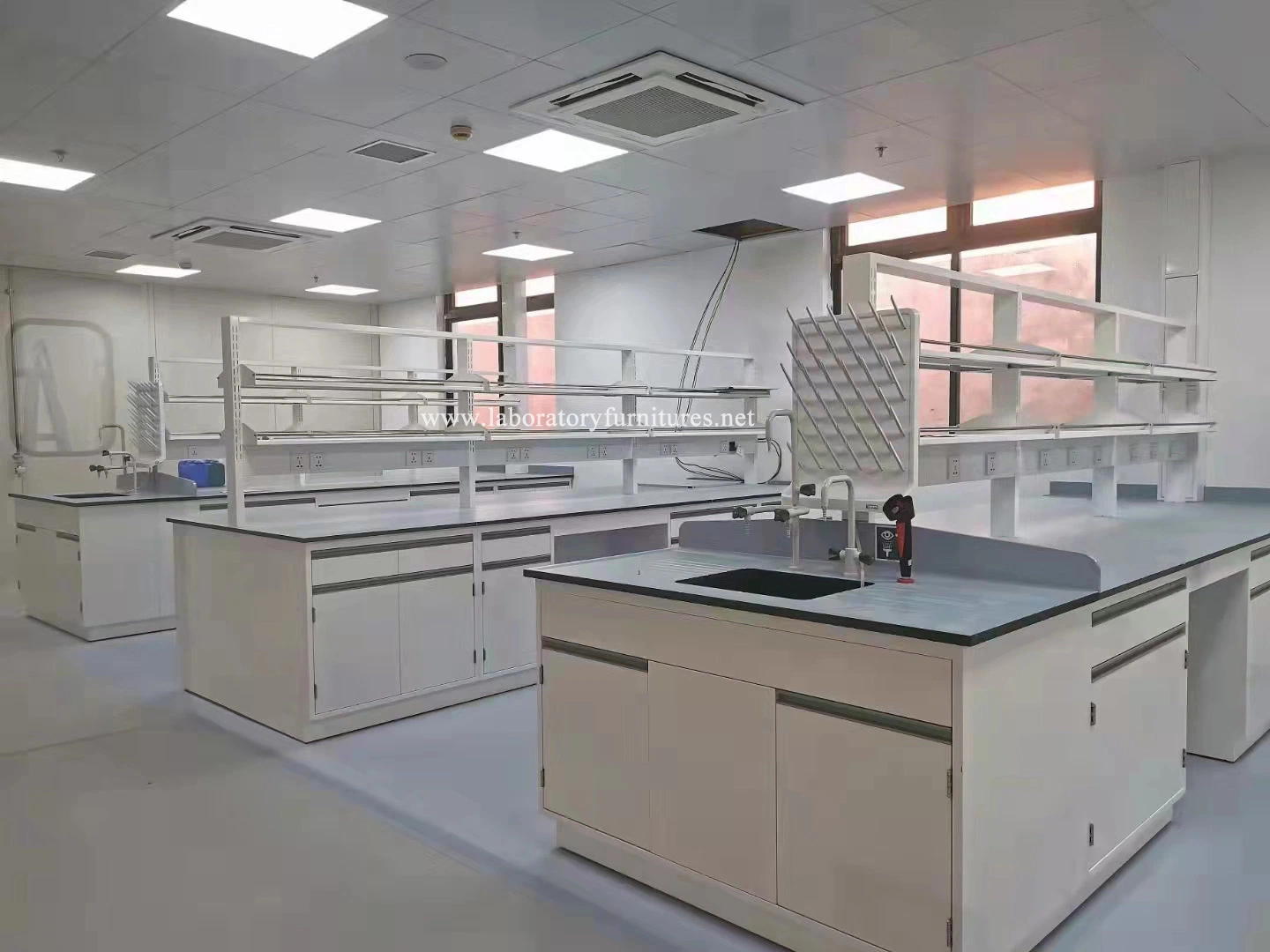 Good Quality Steel Laboratory Furniture Ergonomic Lab Equipment Jh-SL236