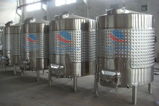 Stainless Steel Cooling Jacket Conical Wine Fermentor