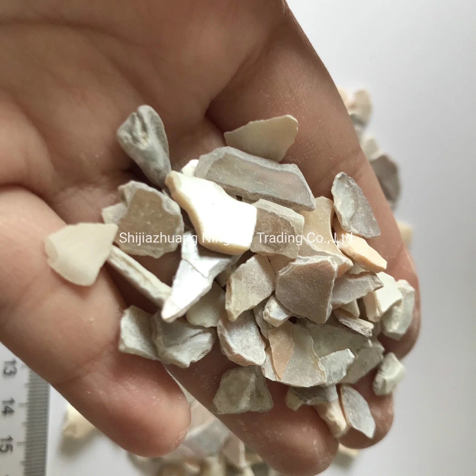 Natural Mop Mother of Pearl Seashell Chips for Terrazzo Tile