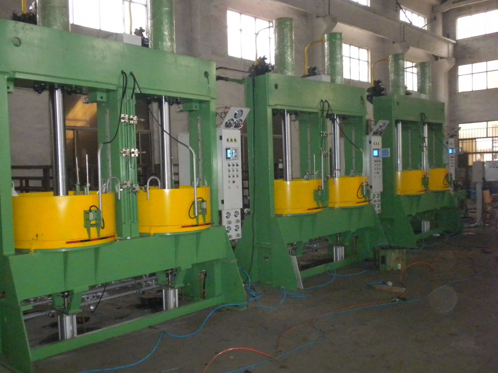 Automatic Bladder Hydraulic Tyre Vulcanizing Press Machine