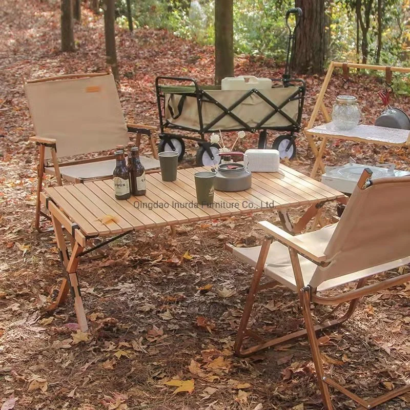 Table pliante pratique en bois massif pour le camping en plein air, les pique-niques, les barbecues et le jardin.