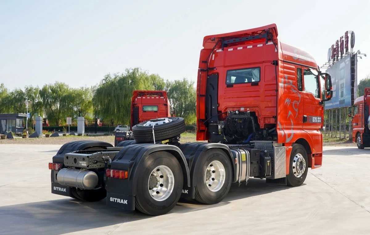 Nouveau camion lourd Sitrak G7s fabriqué en Chine Meilleure vente, conduite 6X4, LNG automatique, camions tracteurs Sitrak G7s à dix roues.