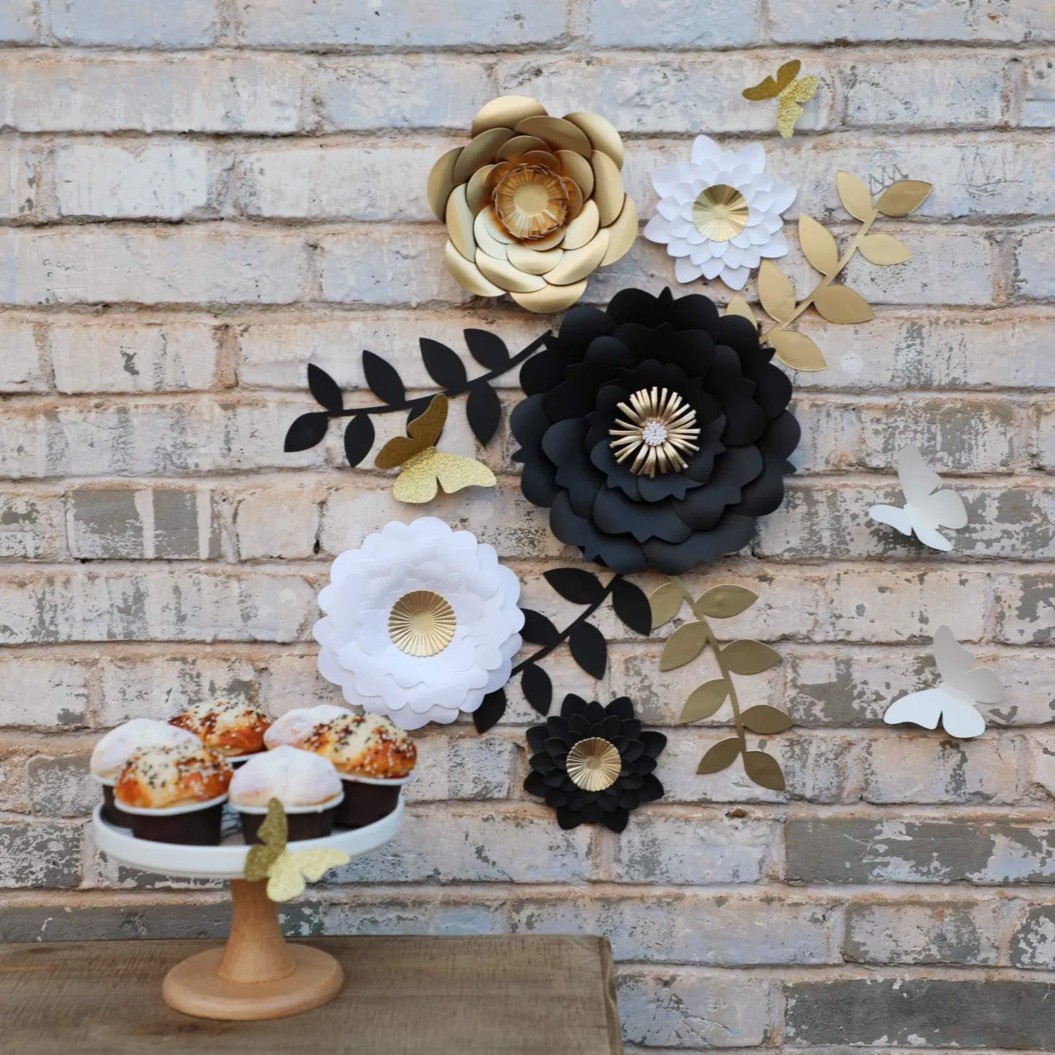 3D Black White and Golden Theme Halloween Party Graduation Party Decoration and Indoor Living Room Deecoration Handmade Paper Flower