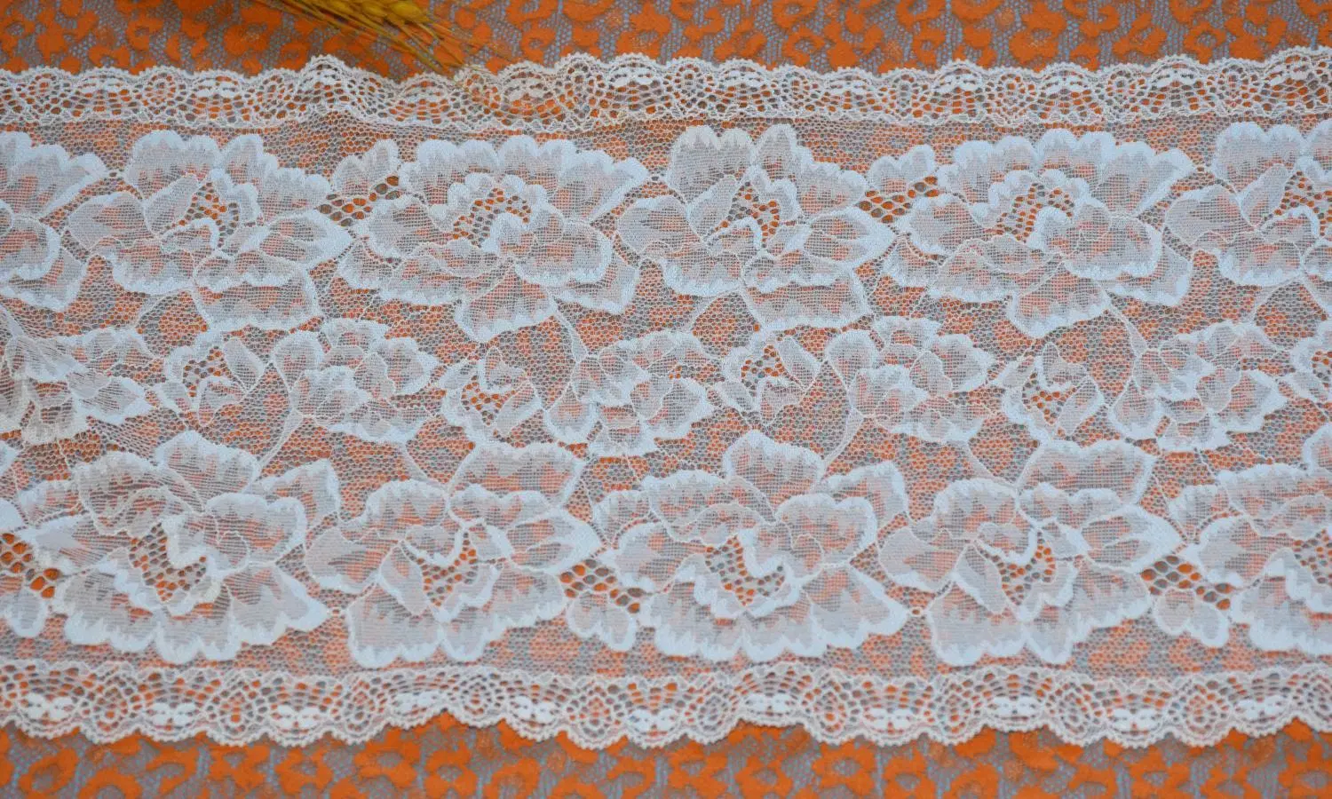 Manufacturers Wholesale Stretch Broad Lace Trim Polyester Embroidery Lace Trim