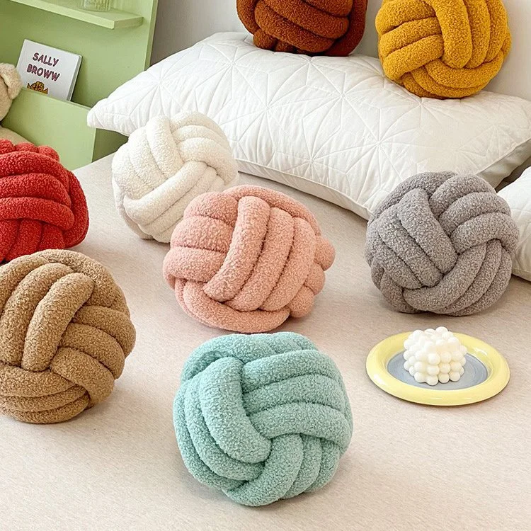 Wholesale/Supplier Teddy Velvet Pillow Bed Cushion Car Pillow Sofa Living Room Cute Spherical Bay Window Knotted Throw Pillow