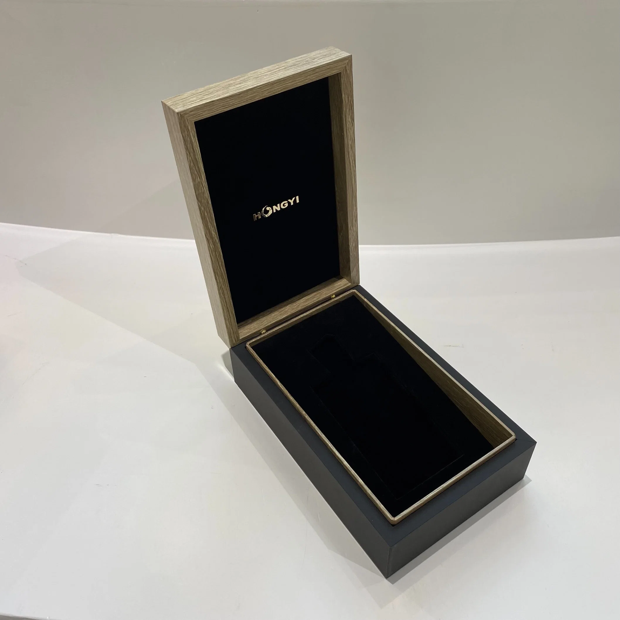 Custom Luxury Cosmetic Perfume Fragrance Makeup Art Wooden Wood MDF Packaging UV Printing Packing Gift Box