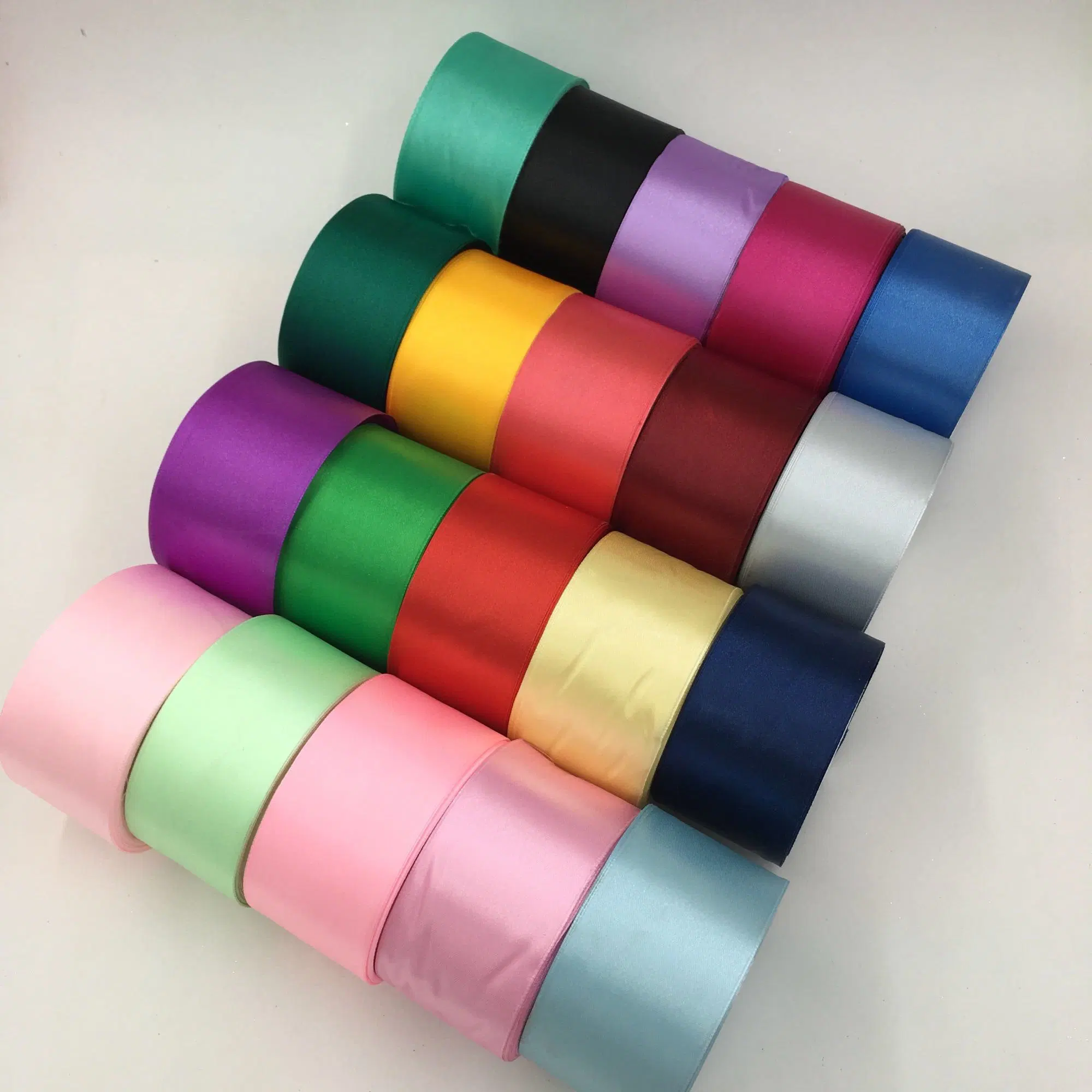 Factory Wholesale/Supplier Stocked 100% Polyester 38 mm Single Face Satin Ribbon