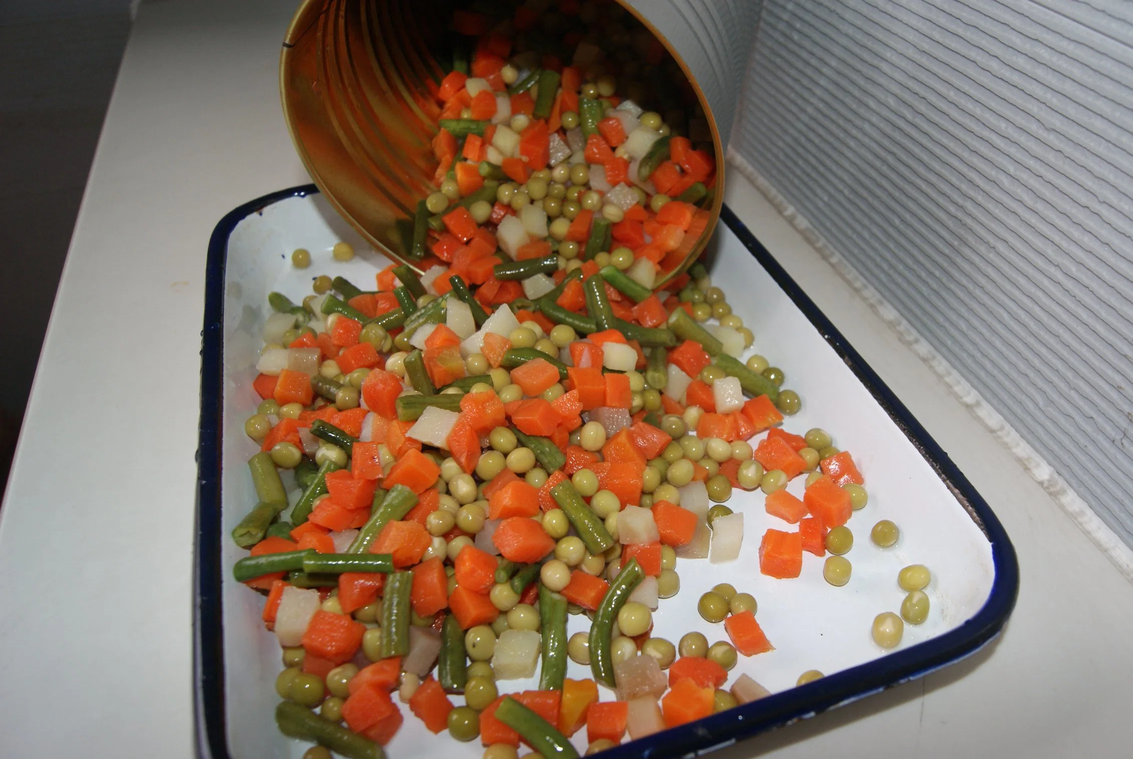 Canned Green Peas Mix Carrot 400g