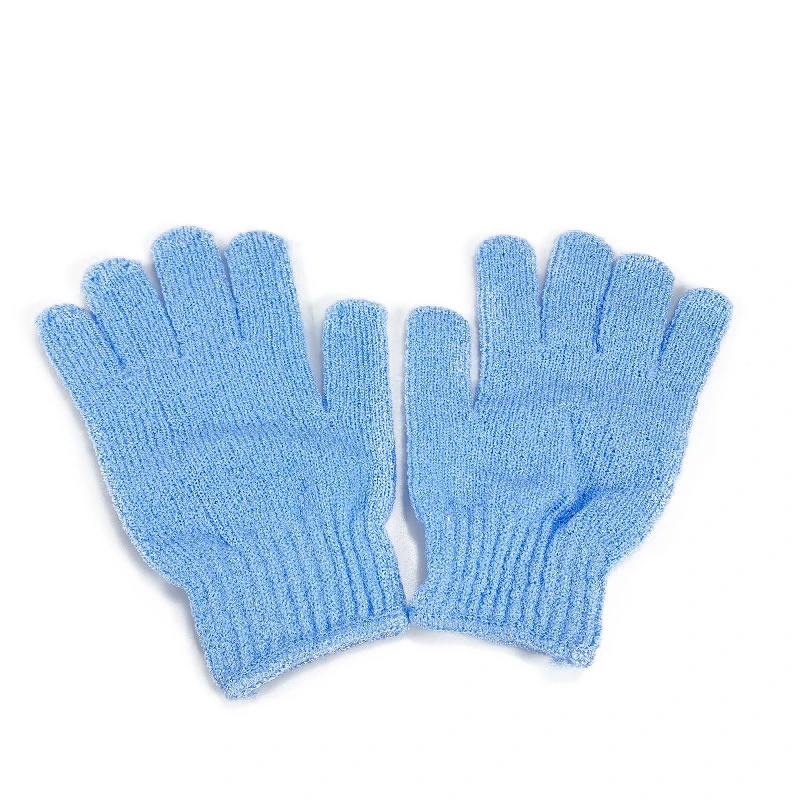 Cinq gants de bain exfoliants en nylon doux pour la peau.