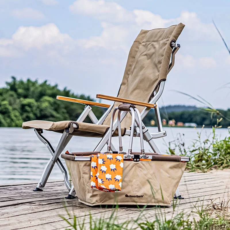 Chaise de camping pliante en métal aluminium confortable pour l'extérieur.