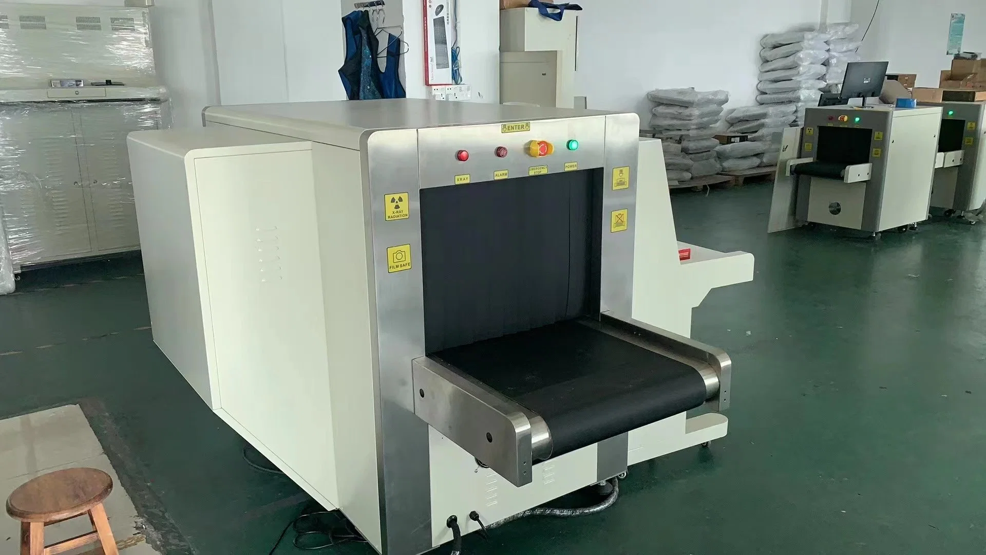 Airport Equipments Scanning X Ray Machine Baggage Luggage Scanner for Sale 6550d