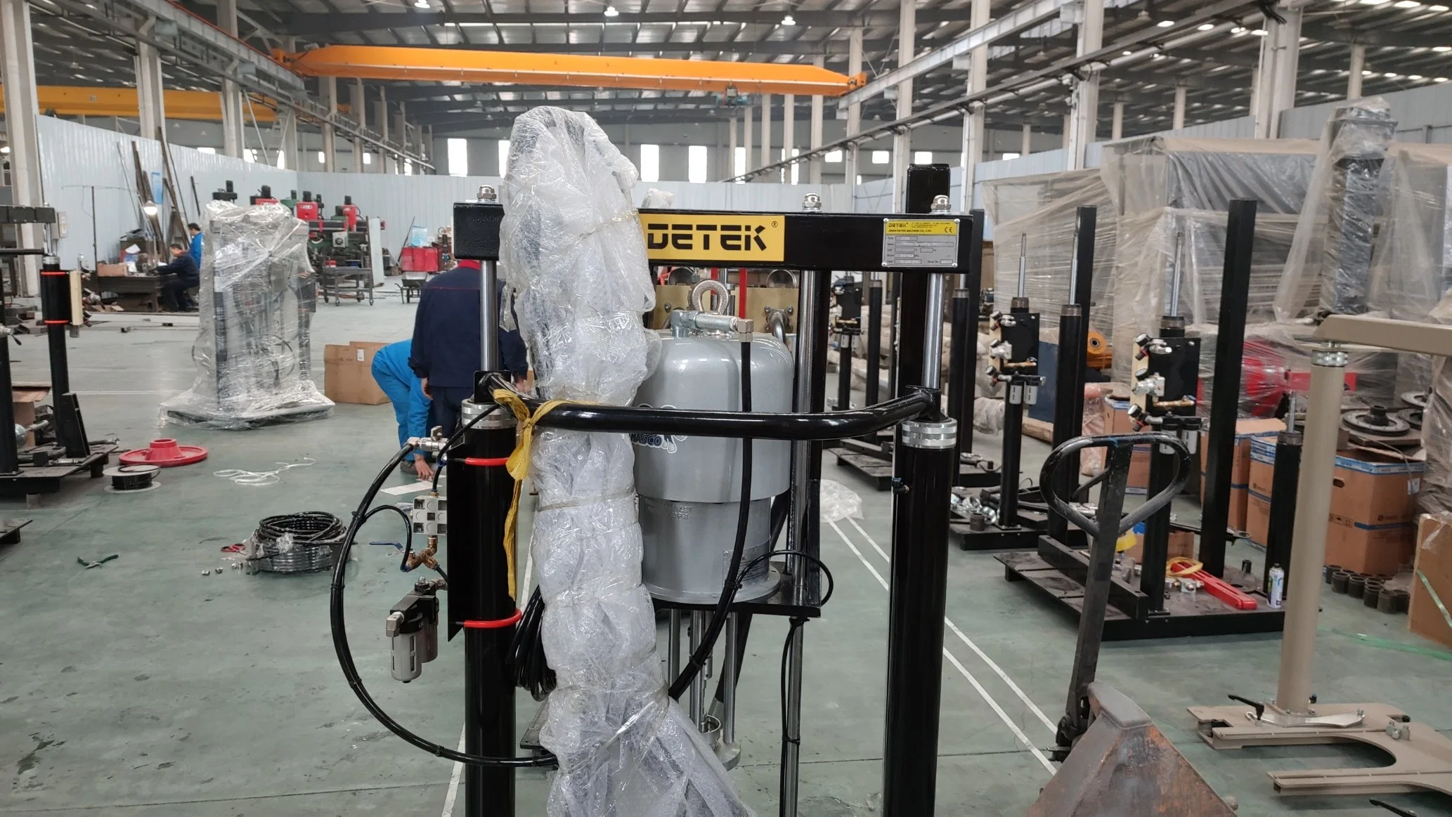 Insulated Double Glazed Silicone Sealing Pump Machine