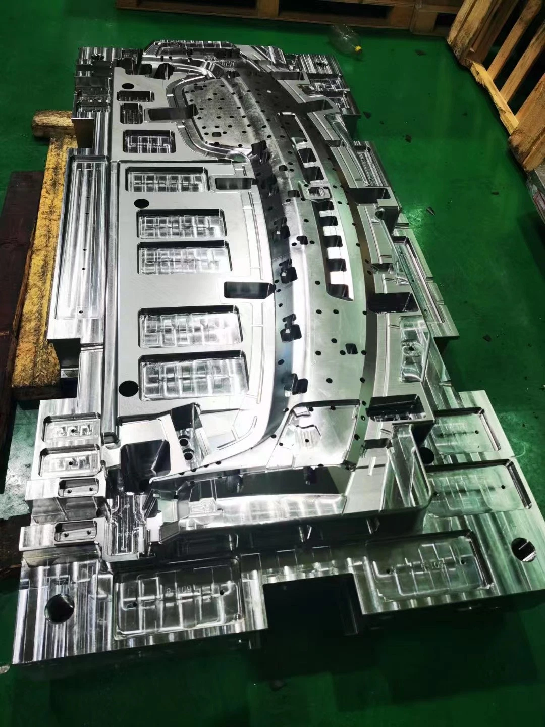 2023 Factory Directly Made Customized All Kinds of Plastic Mould Base/Die-Casting Mould Base/Large Automobile Mold Base