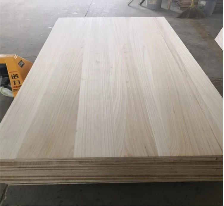 Hot vender madera Madera de Paulownia Precio