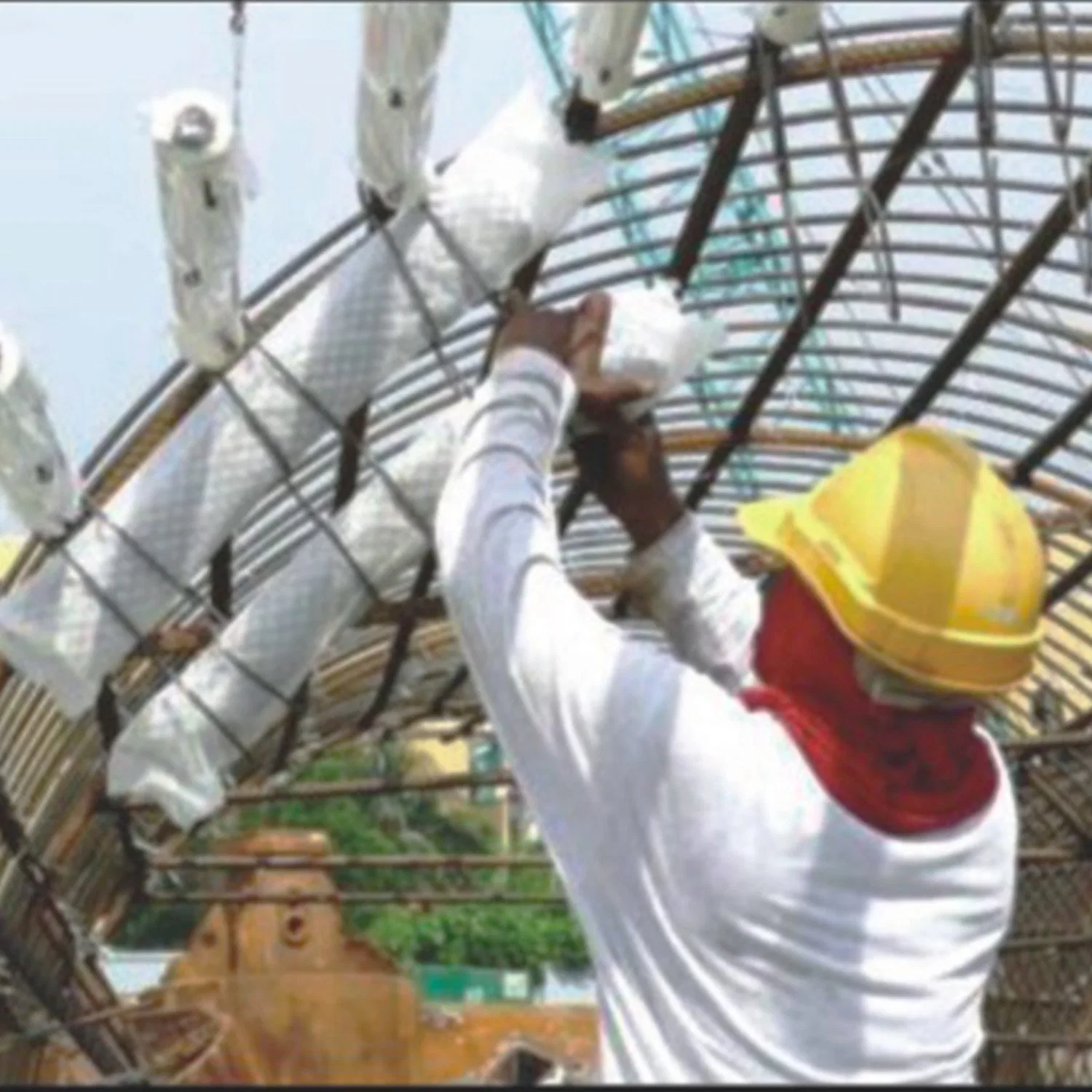 Fast and Safe Pile Breaking Tool for Piling Work