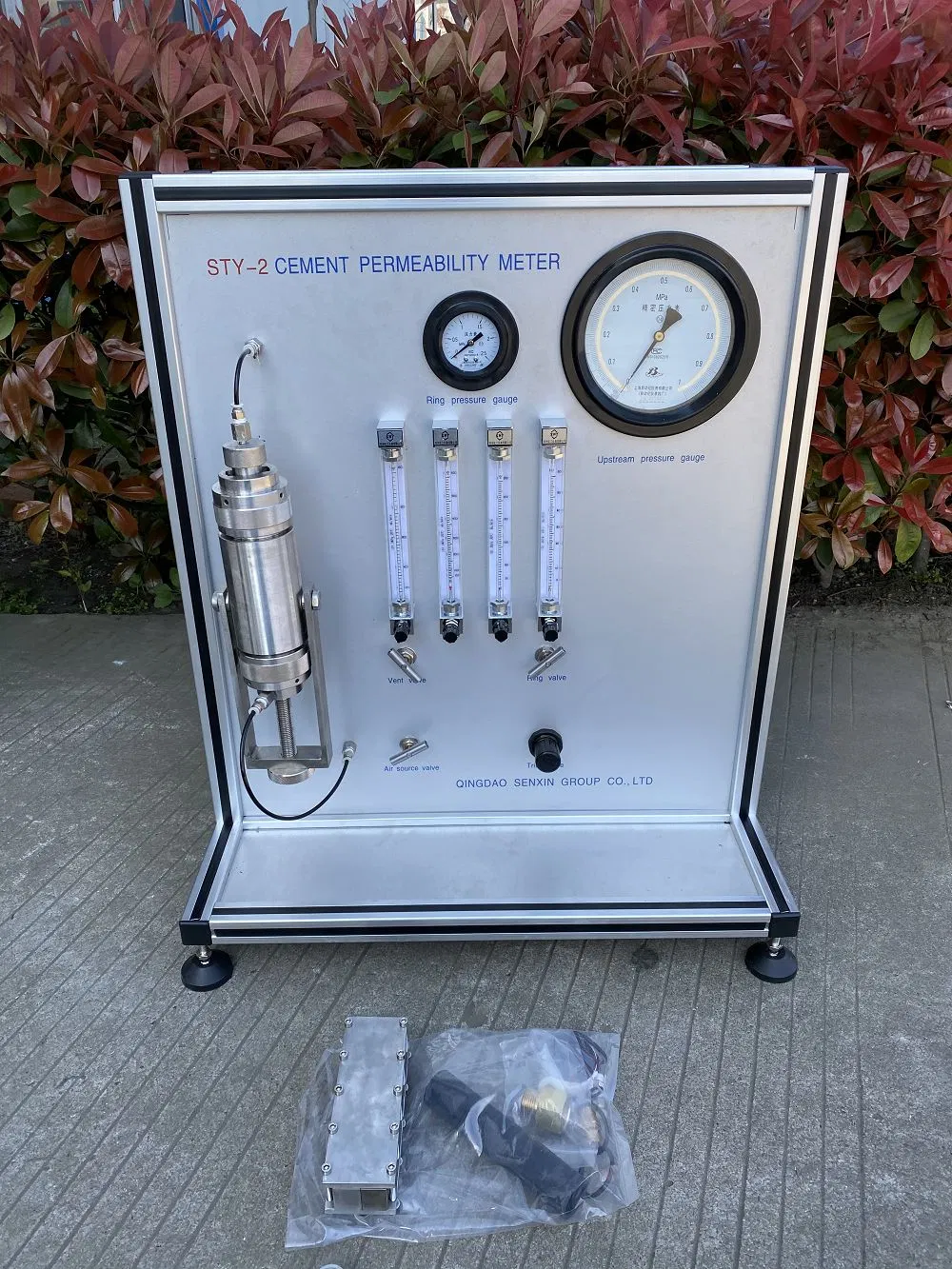 Gas/Cement Permeability Meter for Core and Cement