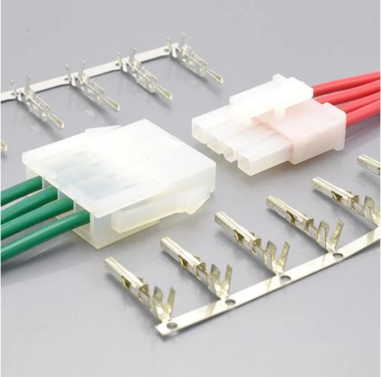 Ersetzen Sie die Kabel-Kabel-Steckerbuchse Molex 39012240 Mini Fit Baugruppen für Anschluss an Lüftereinschub