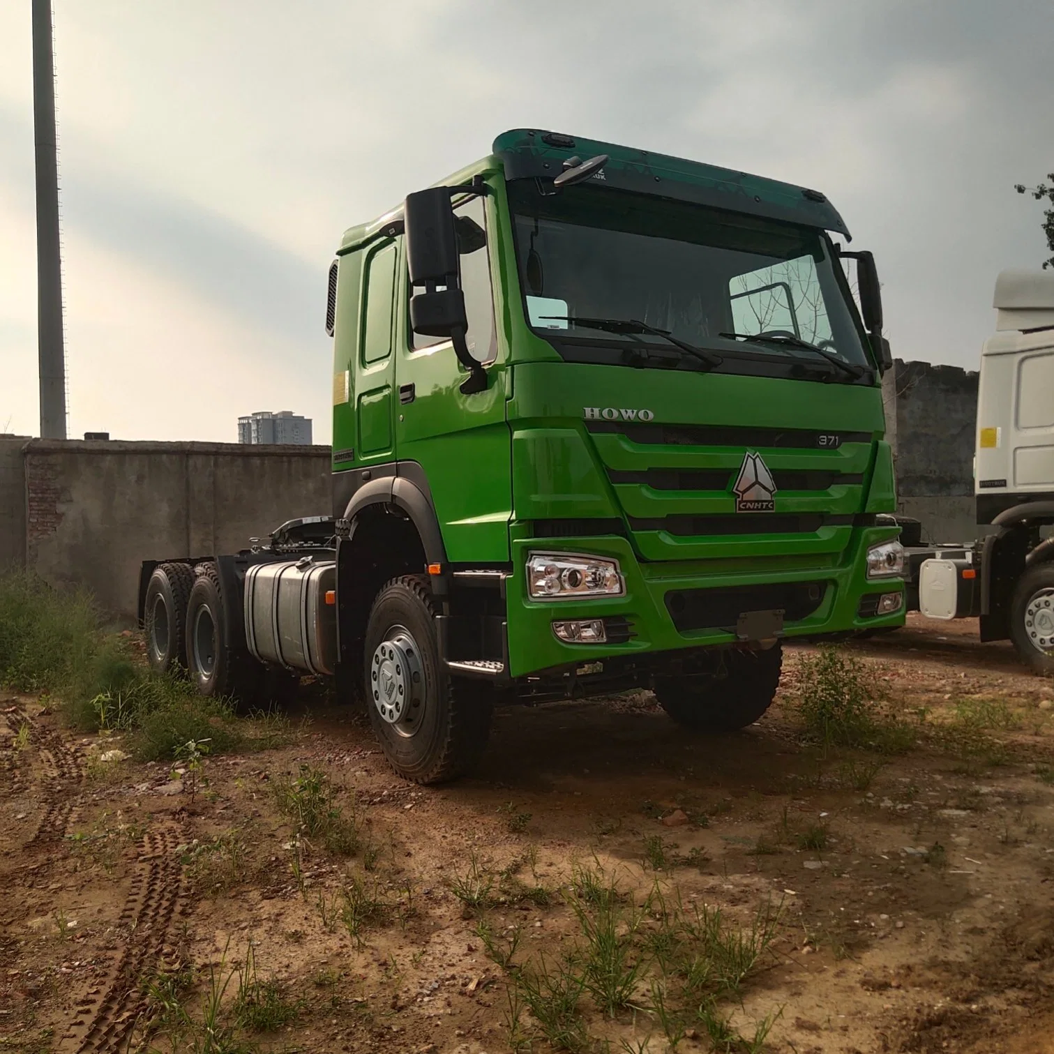 Trator Sinotruk HOWO 6 * 4 TRATOR com cabeçote 6X4 trator China Camião