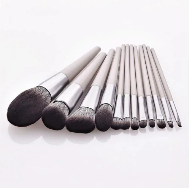 Wholesale/Supplier Price Customized OEM with Logo High quality/High cost performance  Synthetic Hair Cosmetics Brush Makeup Tool Kit with Colorful Wood Handle