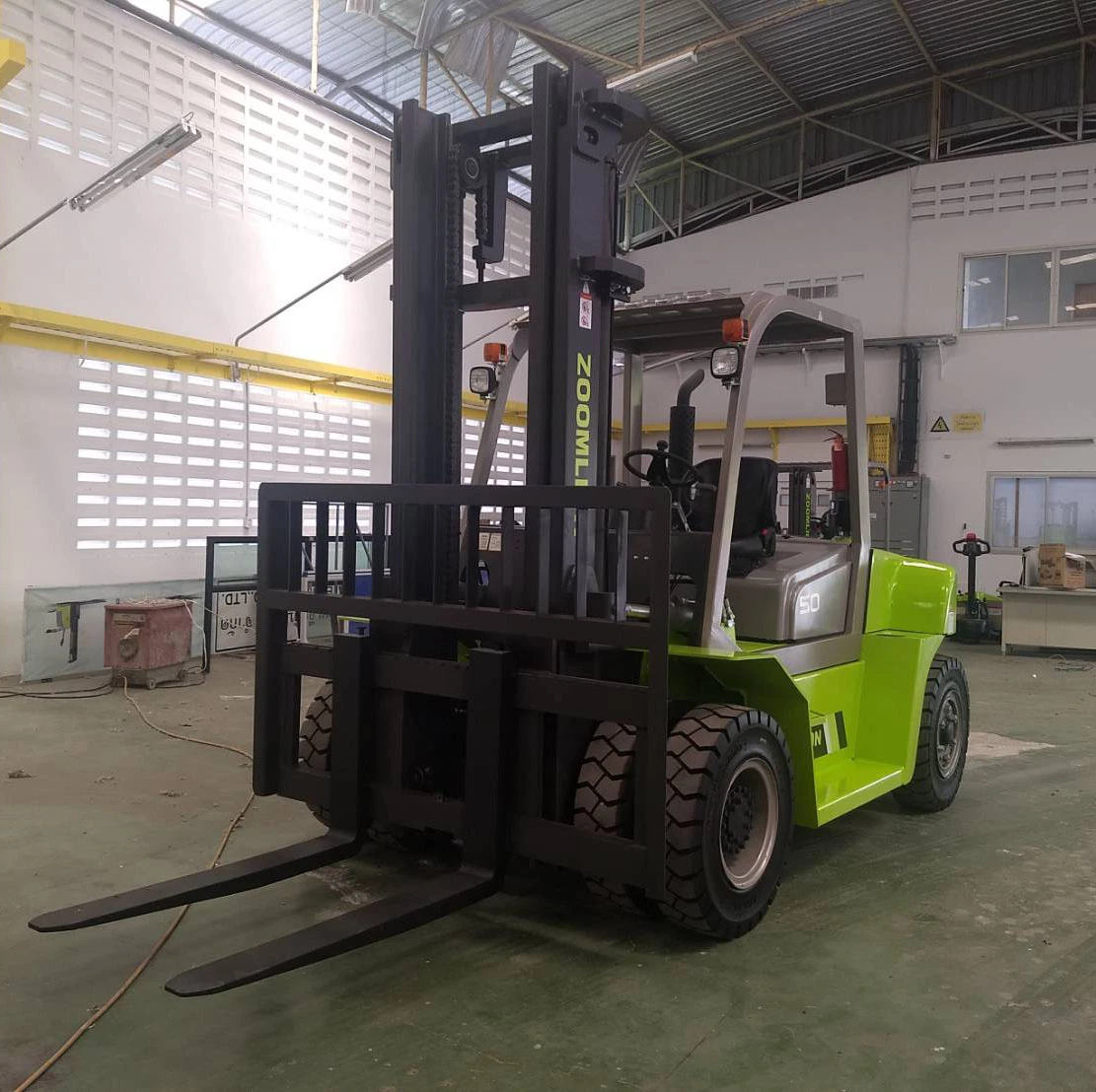 Chinese 5ton Forklift Fd50 with Side Shift One Yeay Warranty